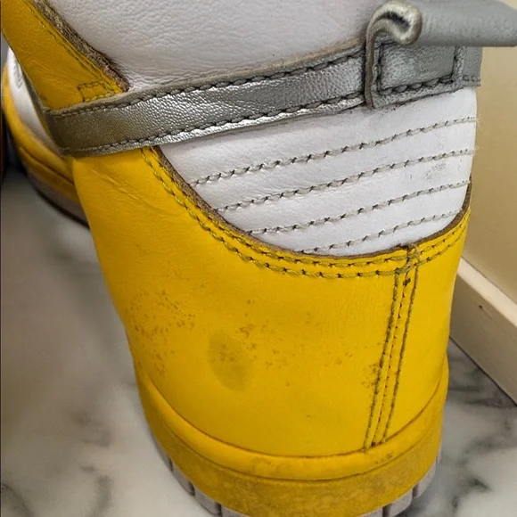 Nike Dunk High "Tour Yellow Metallic Silver" women’s size 9 sneakers - Picture 4 of 7